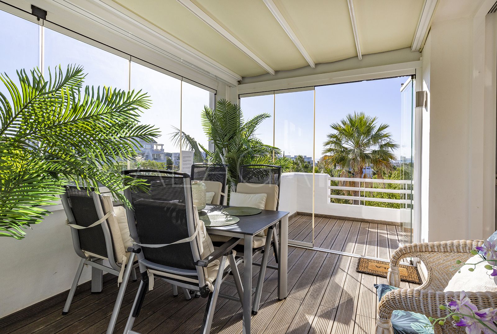 2 bedrooms penthouse for sale in Alcazaba Lagoon