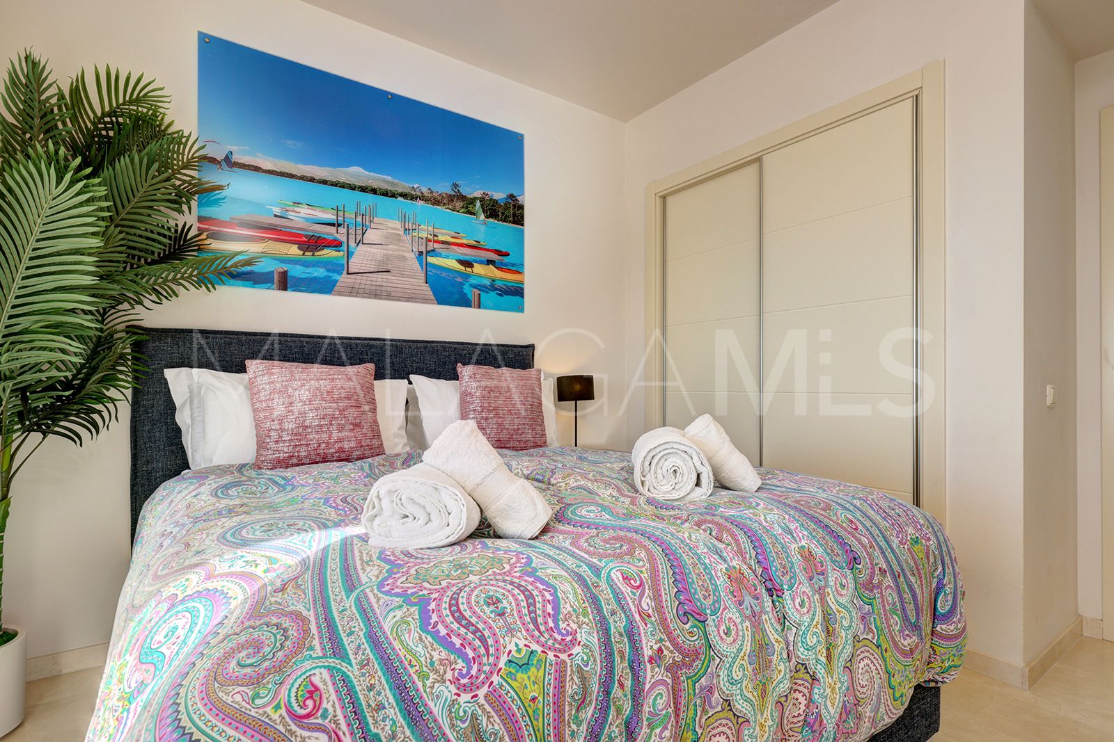 2 bedrooms penthouse for sale in Alcazaba Lagoon