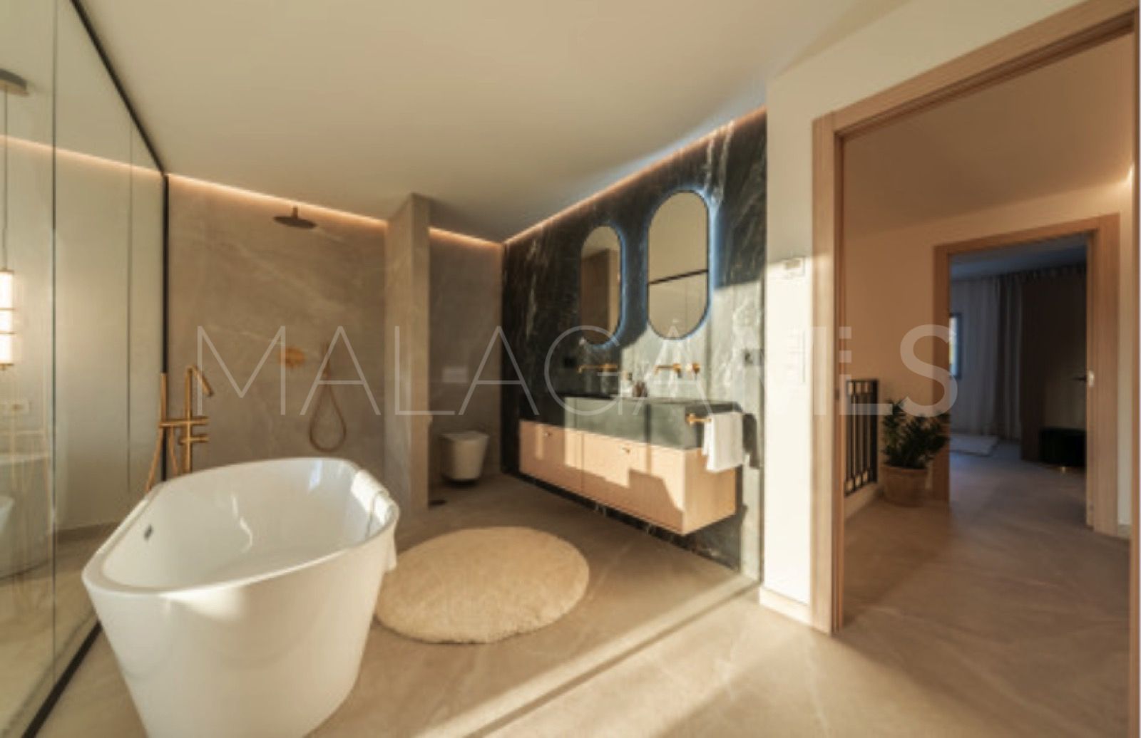 4 bedrooms La Rinconada town house for sale