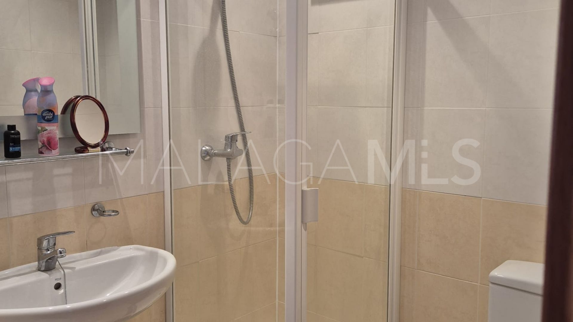 Zweistöckiges penthouse for sale in Bahia de Casares