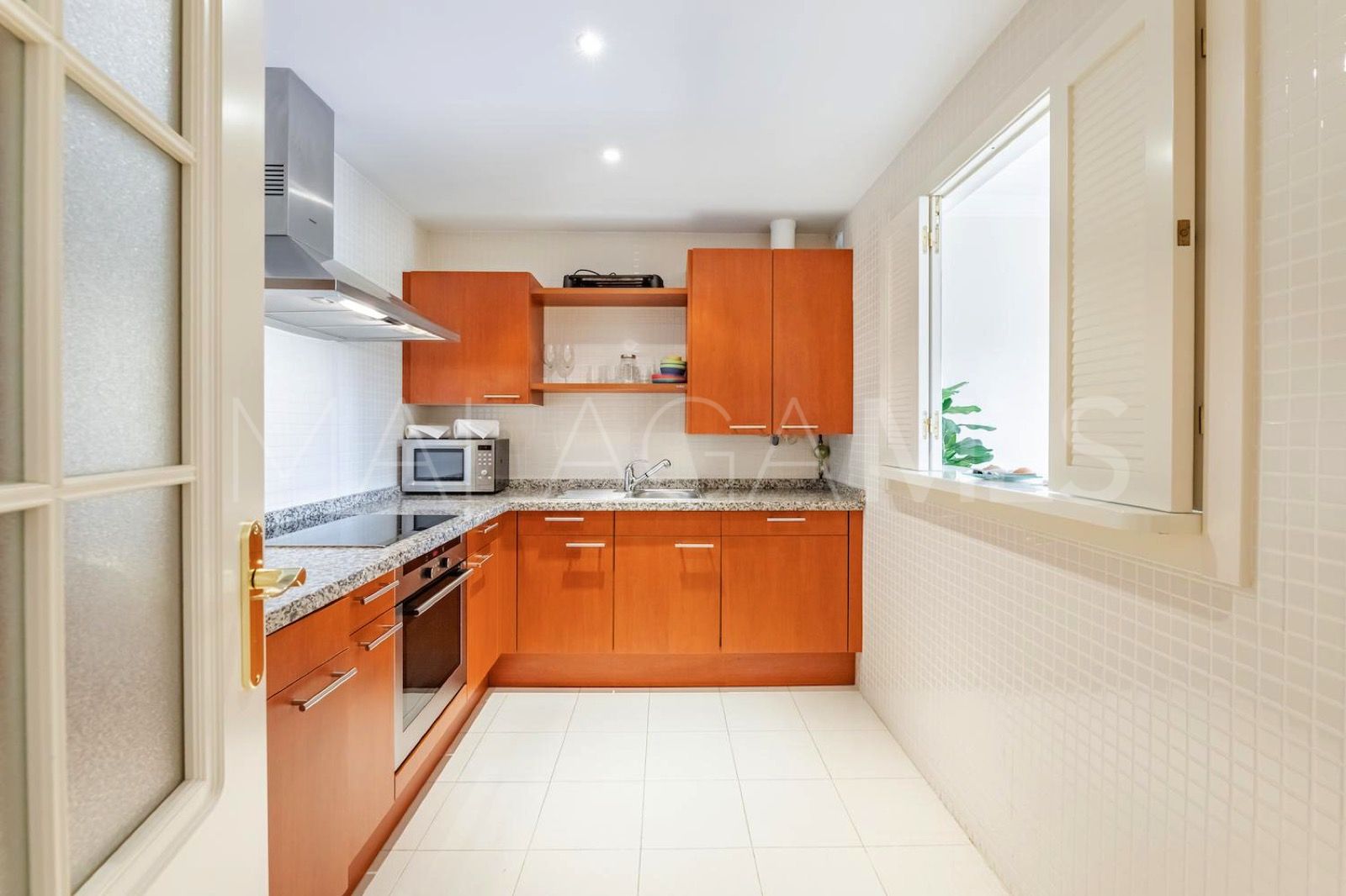 Apartamento planta baja for sale in Nueva Andalucia