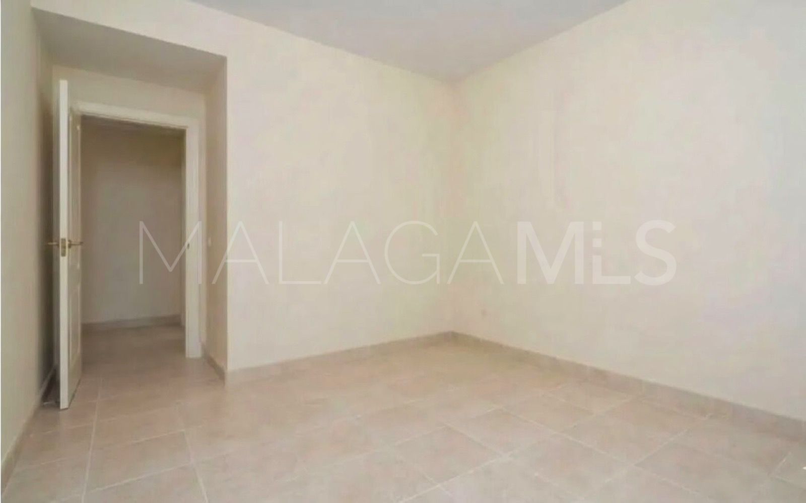 Lägenhet for sale in Benatalaya