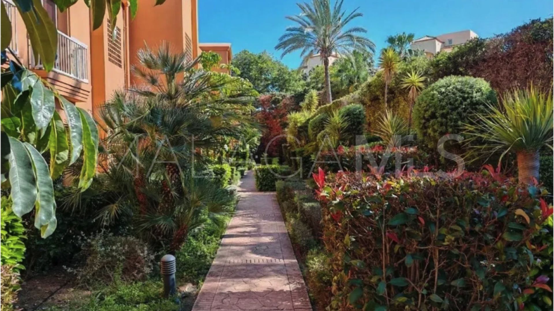 Lägenhet for sale in Benatalaya