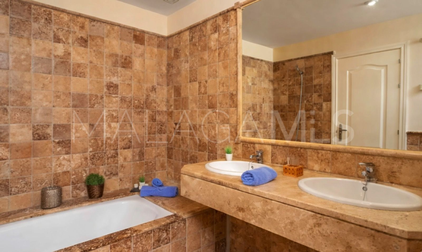 Lägenhet for sale in Benatalaya