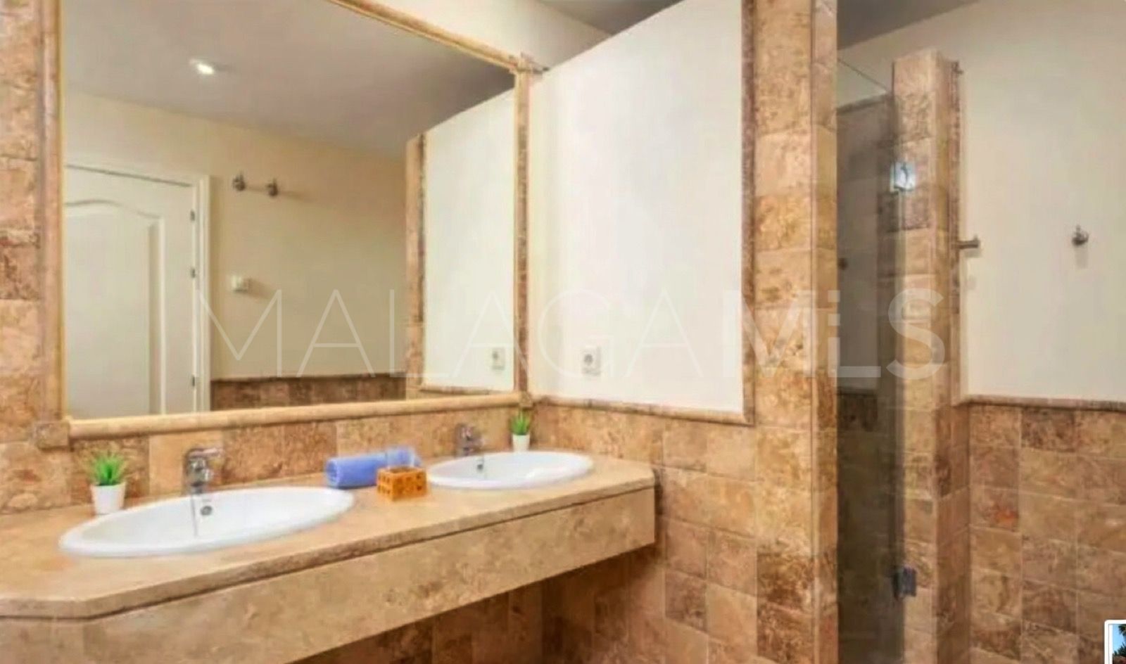 Lägenhet for sale in Benatalaya