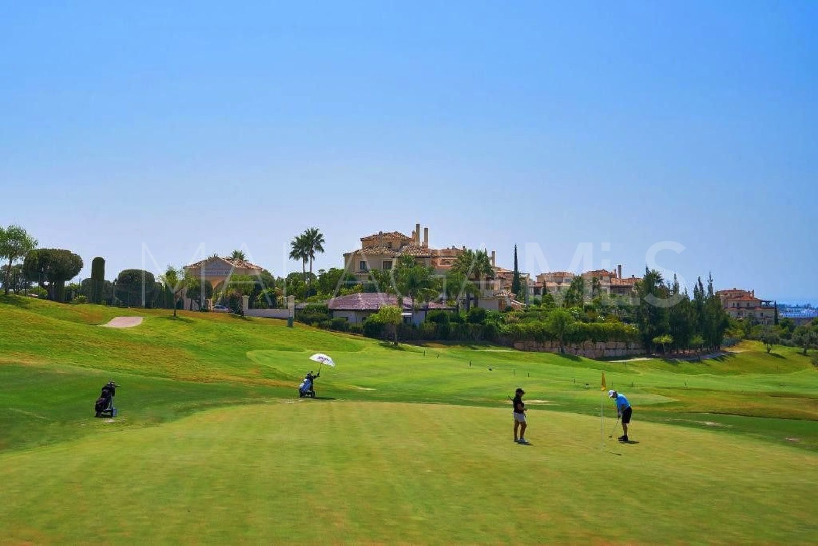 Se vende apartamento planta baja in Los Capanes del Golf de 2 bedrooms