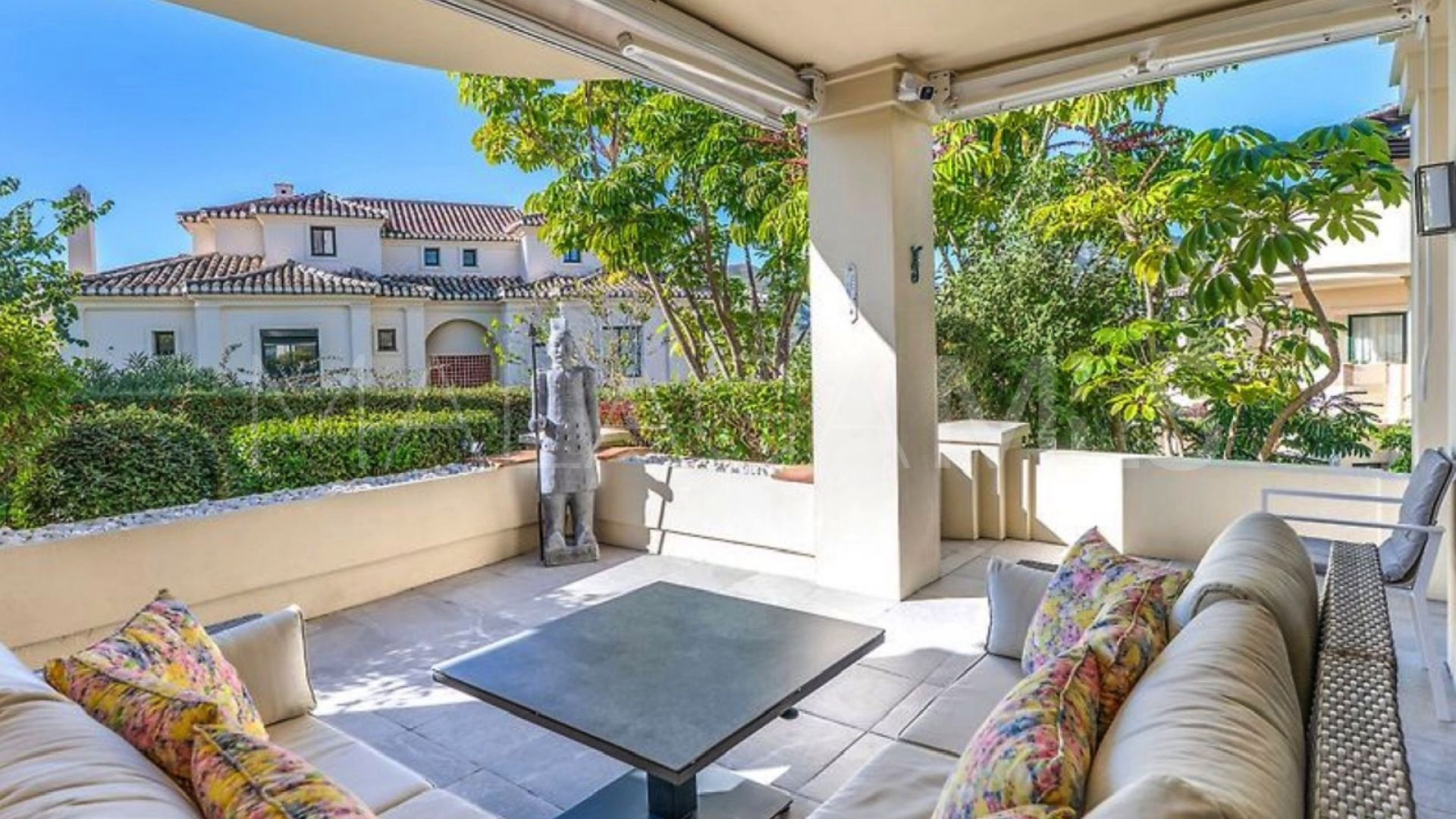 Se vende apartamento planta baja in Los Capanes del Golf de 2 bedrooms