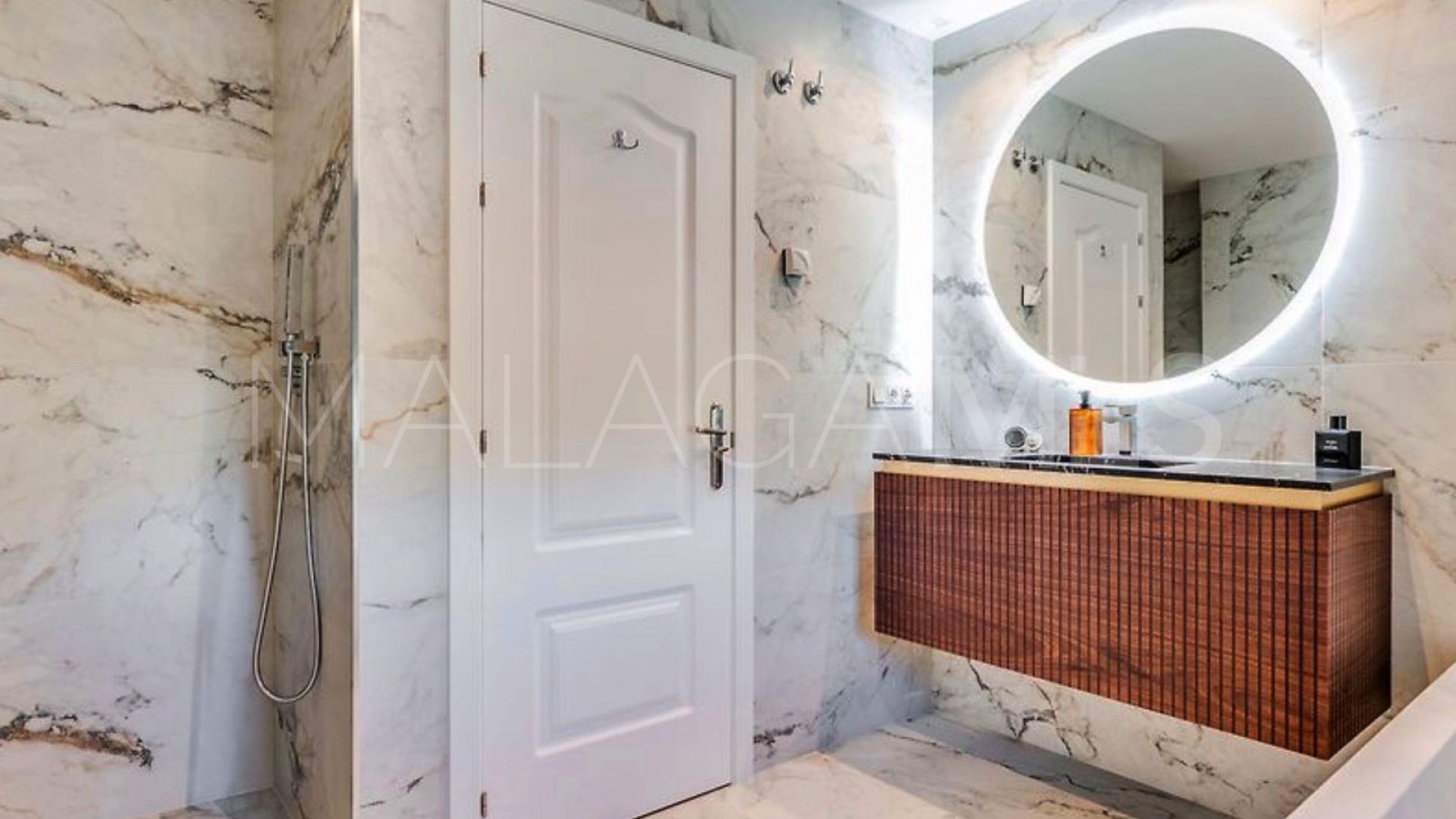 Se vende apartamento planta baja in Los Capanes del Golf de 2 bedrooms