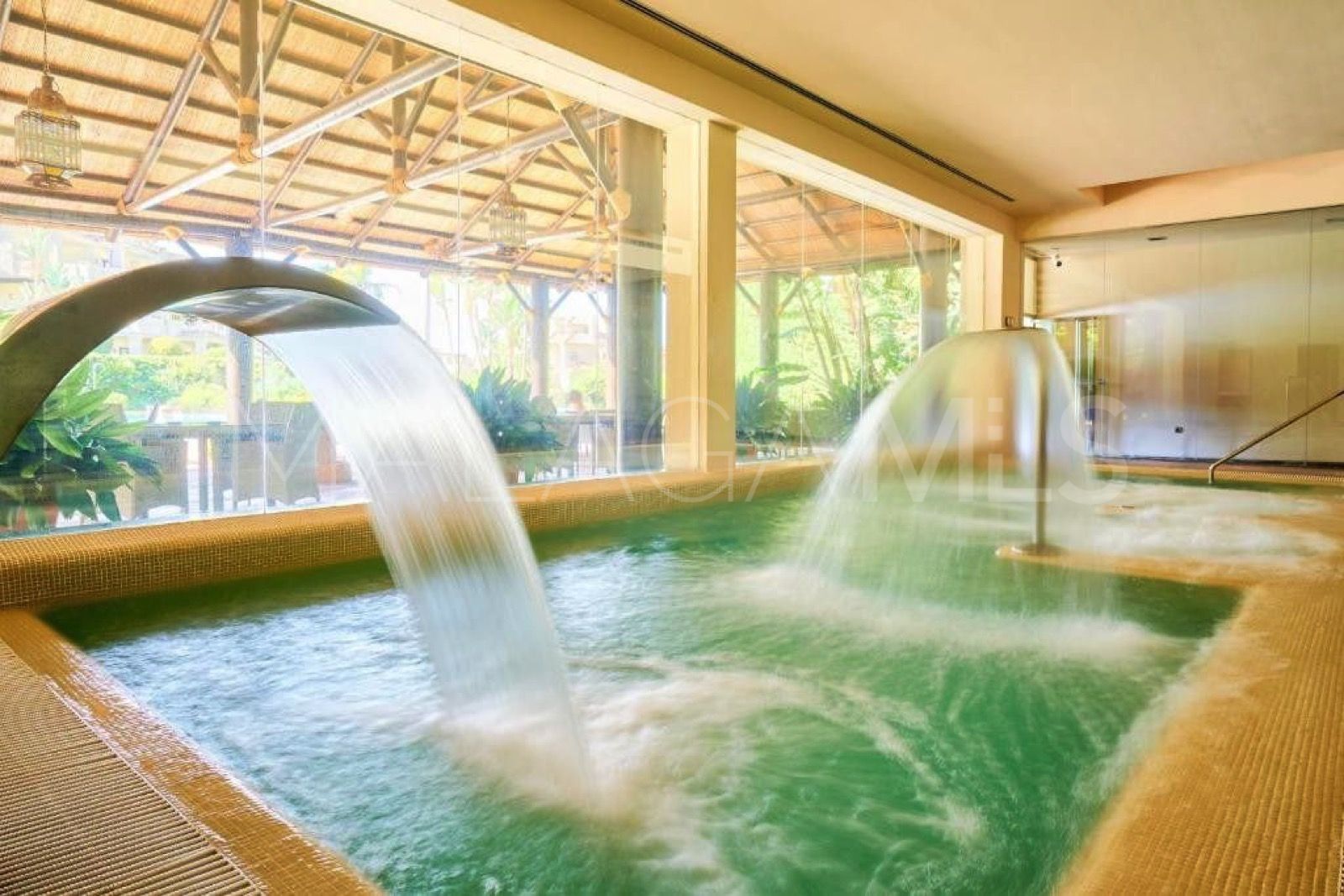 Se vende apartamento planta baja in Los Capanes del Golf de 2 bedrooms