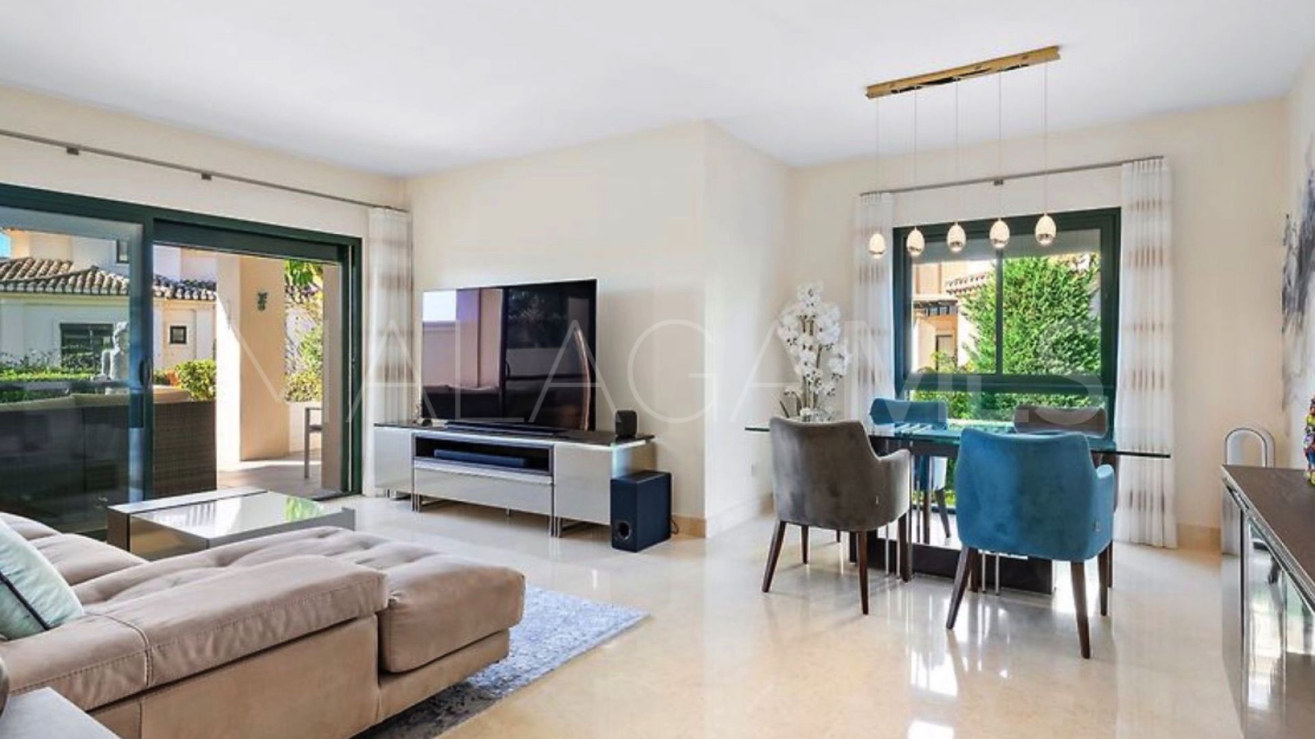 Se vende apartamento planta baja in Los Capanes del Golf de 2 bedrooms