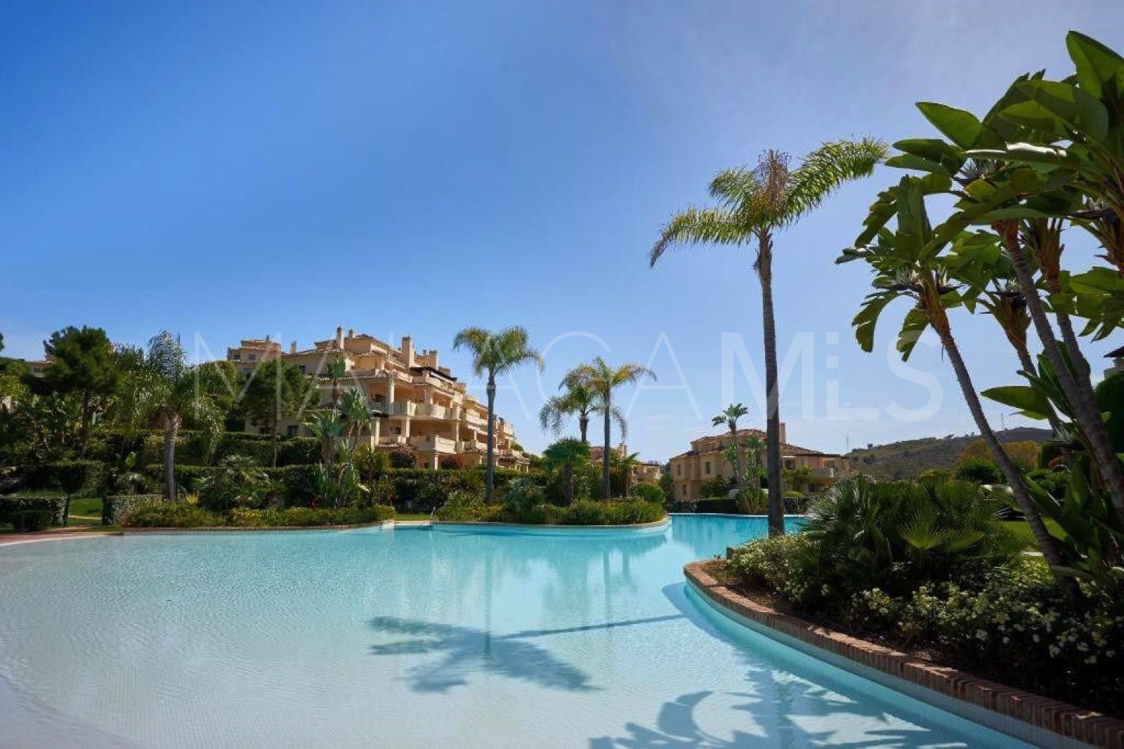 Se vende apartamento planta baja in Los Capanes del Golf de 2 bedrooms