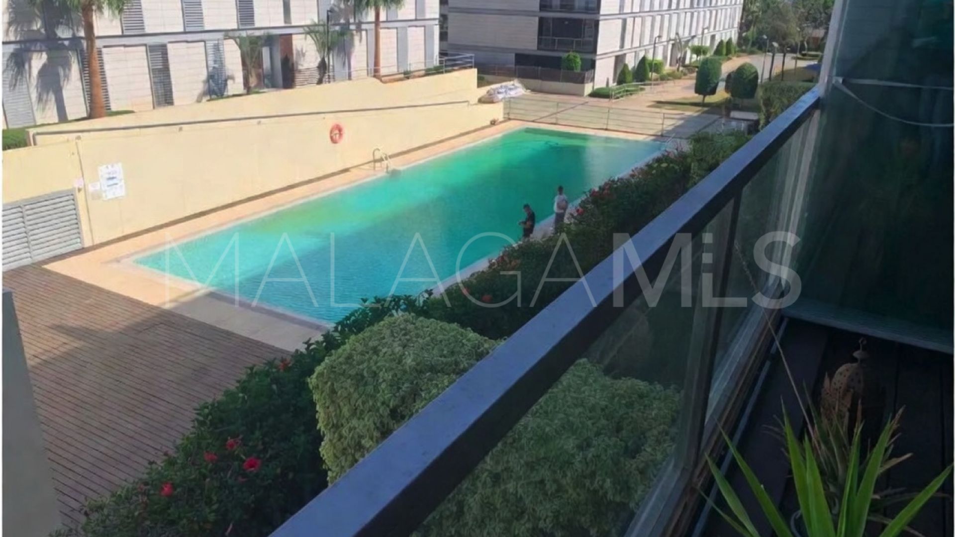 For sale Chullera apartment with 3 bedrooms