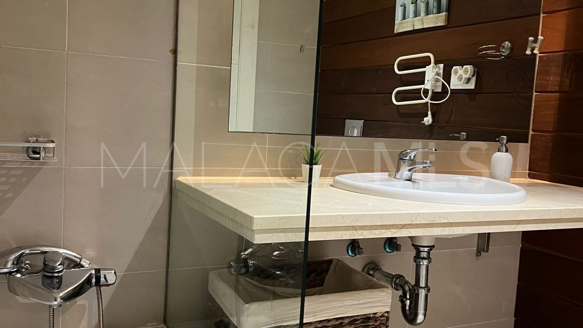 For sale Chullera apartment with 3 bedrooms