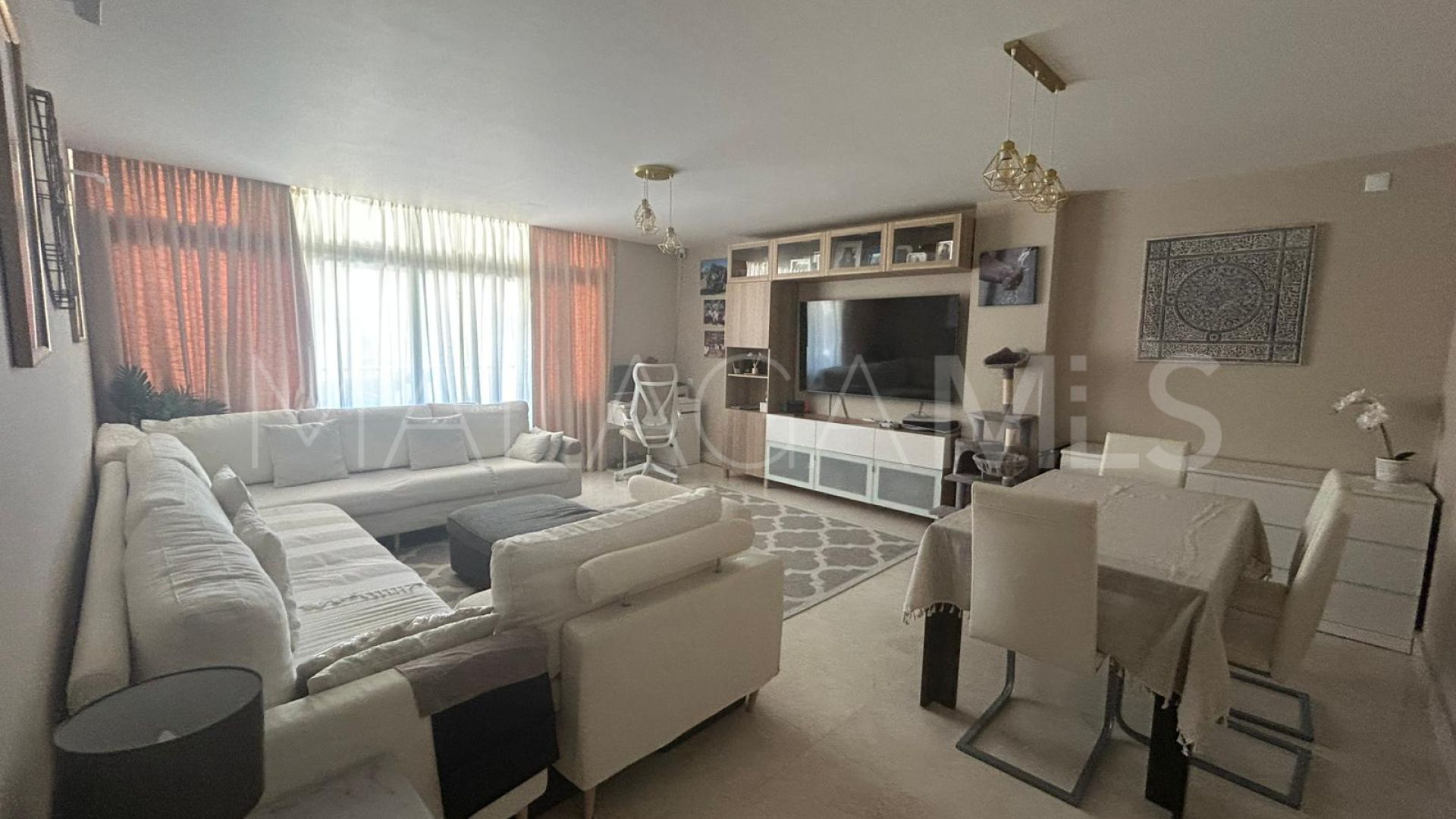 For sale Chullera apartment with 3 bedrooms