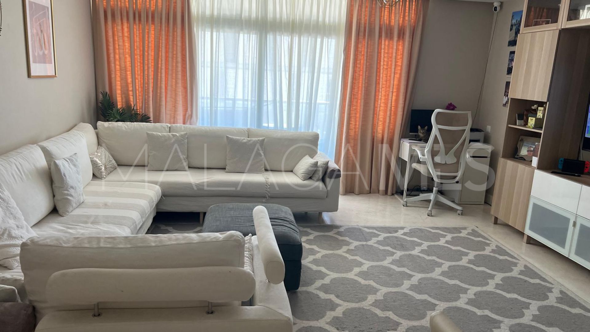 For sale Chullera apartment with 3 bedrooms