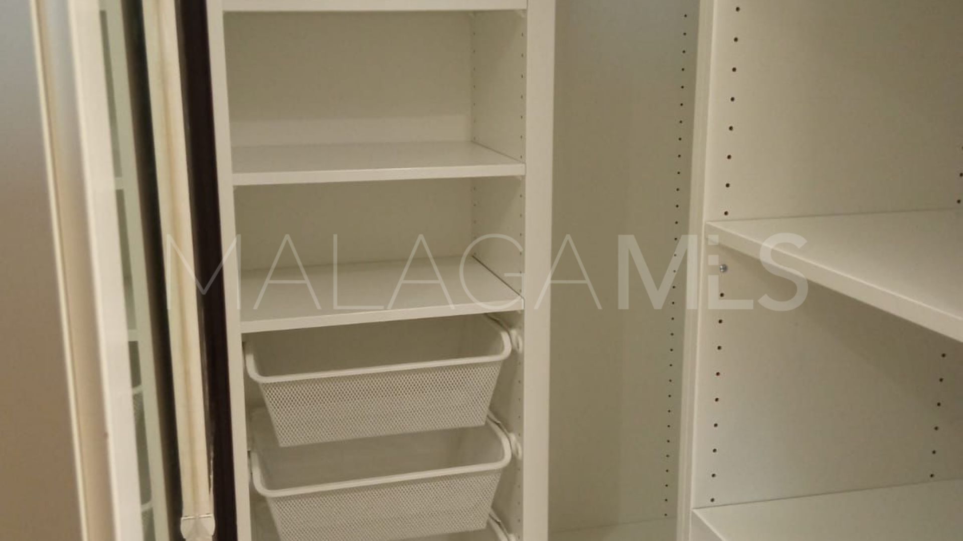 For sale Chullera apartment with 3 bedrooms