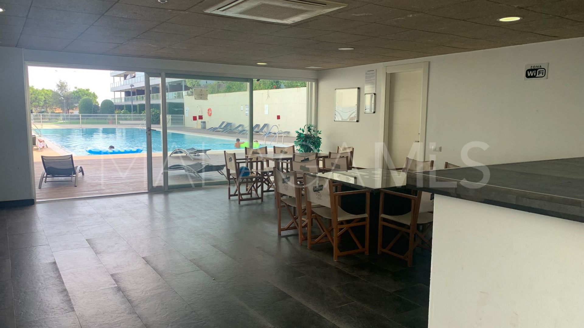 For sale Chullera apartment with 3 bedrooms