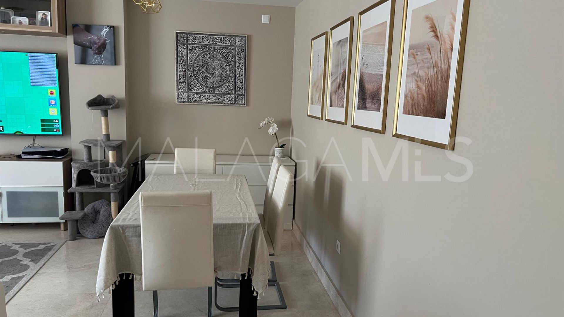 For sale Chullera apartment with 3 bedrooms
