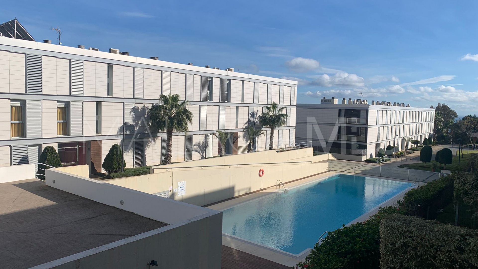 For sale Chullera apartment with 3 bedrooms
