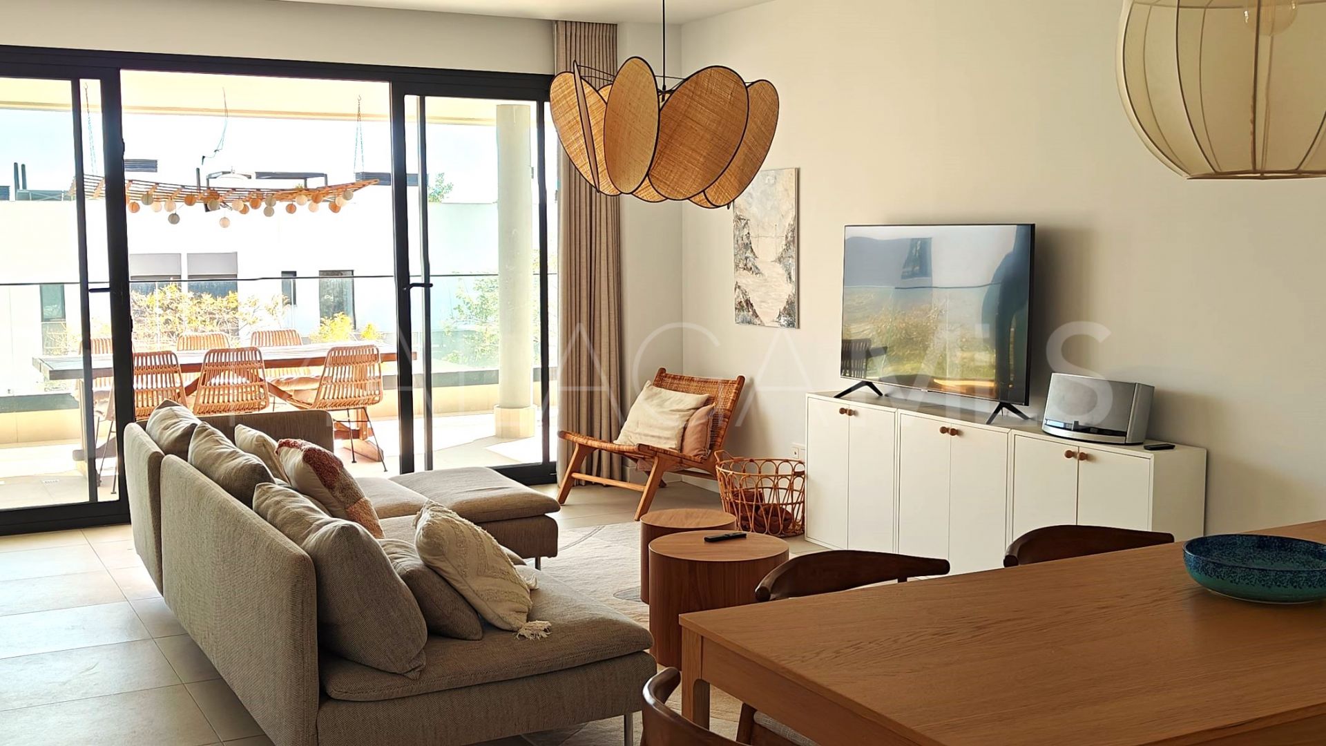 Apartment for sale in Estepona Centre with 4 bedrooms