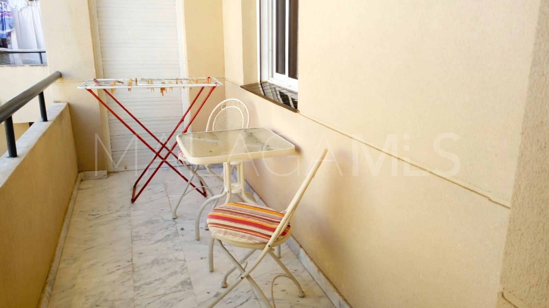 Apartamento for sale in Estepona Puerto with 3 bedrooms