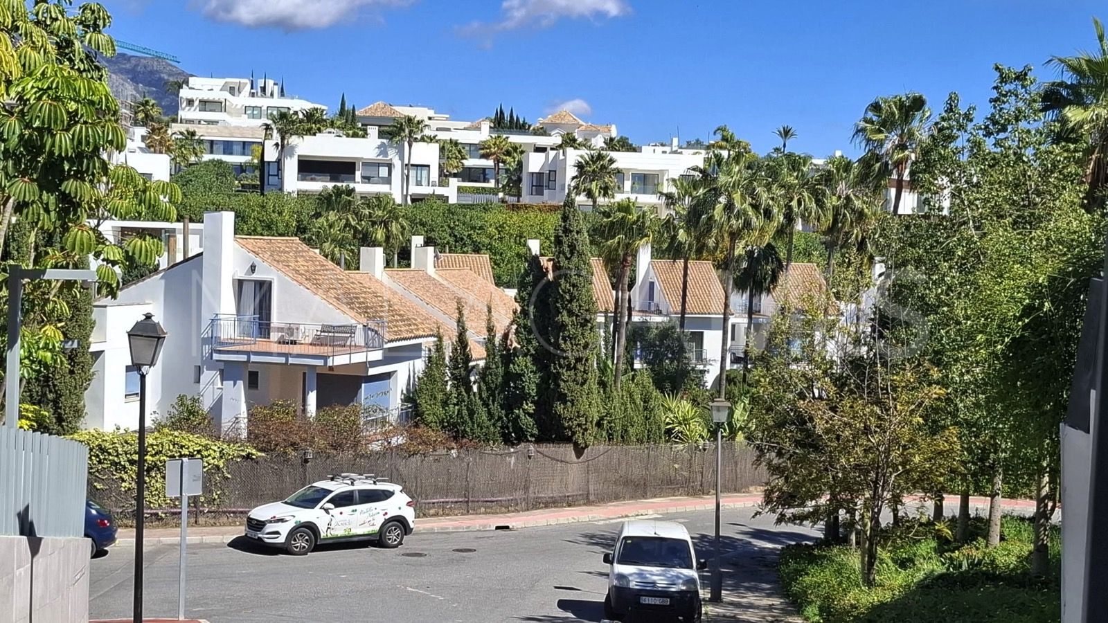 Parhus for sale in Los Naranjos