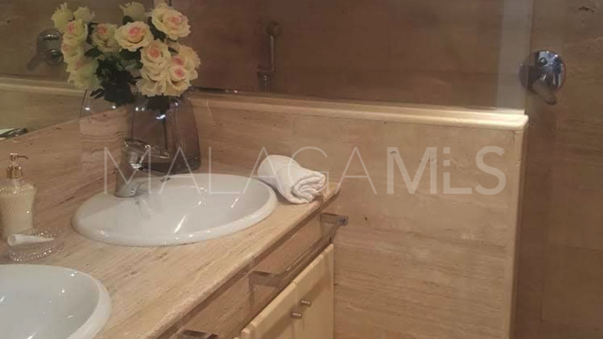 Parhus for sale in Los Naranjos