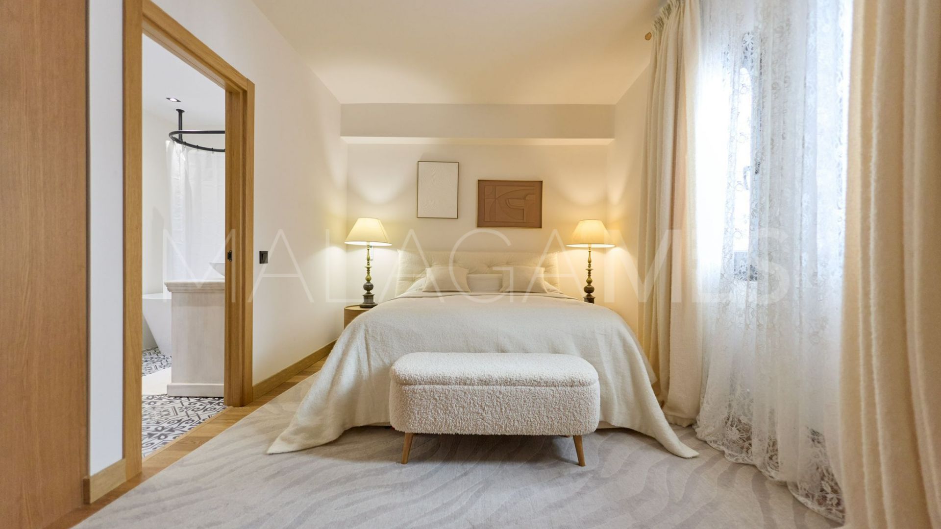 For sale Playas del Duque apartment with 2 bedrooms