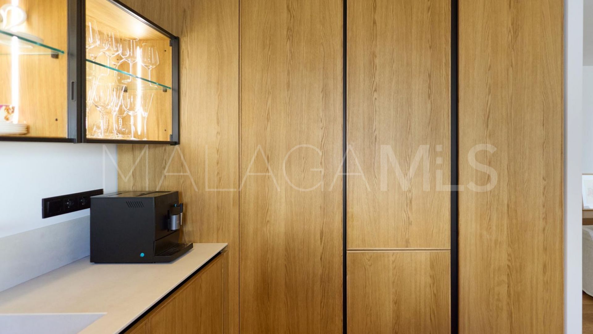 For sale Playas del Duque apartment with 2 bedrooms