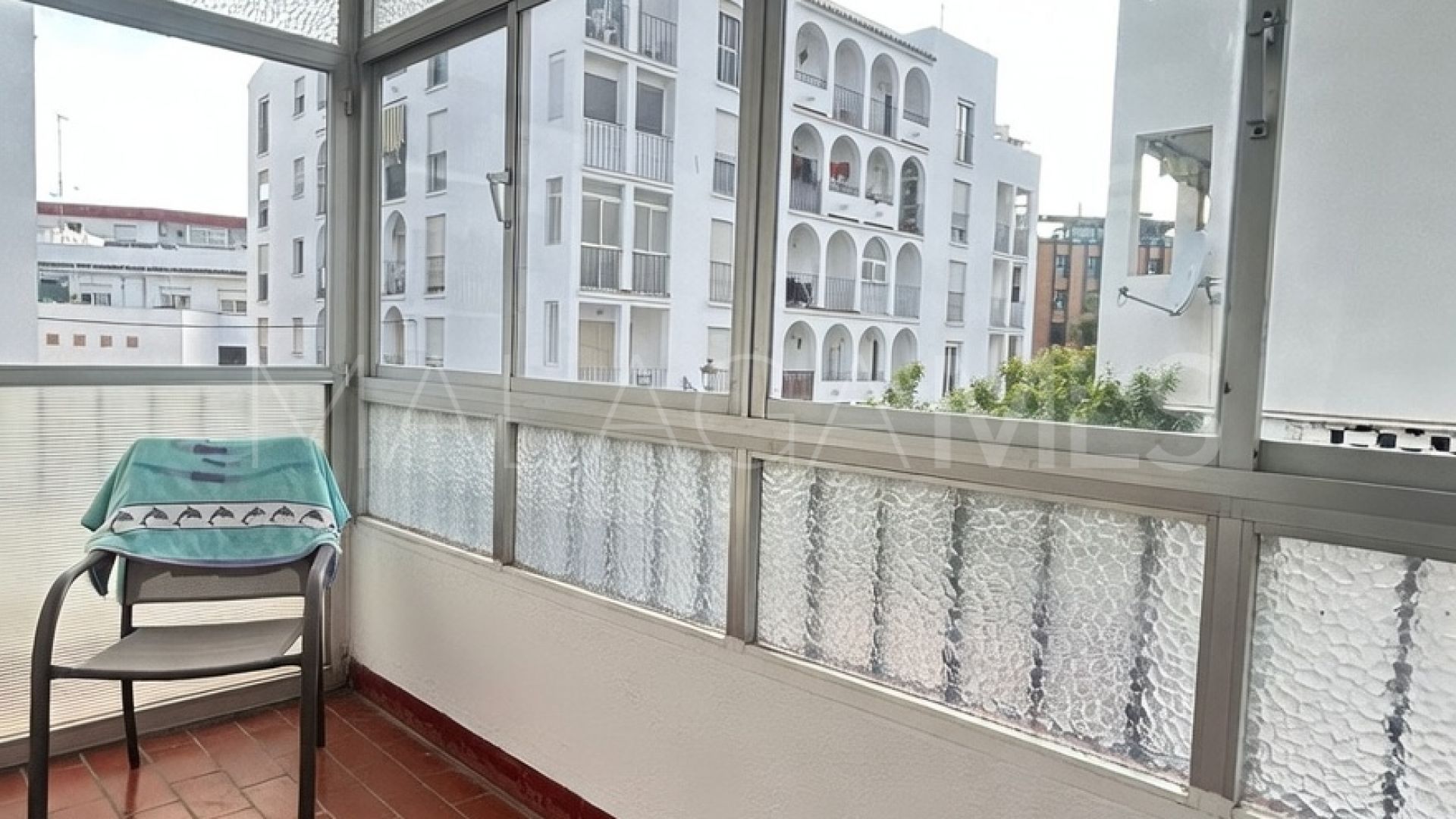 For sale 3 bedrooms apartment in Estepona Centre