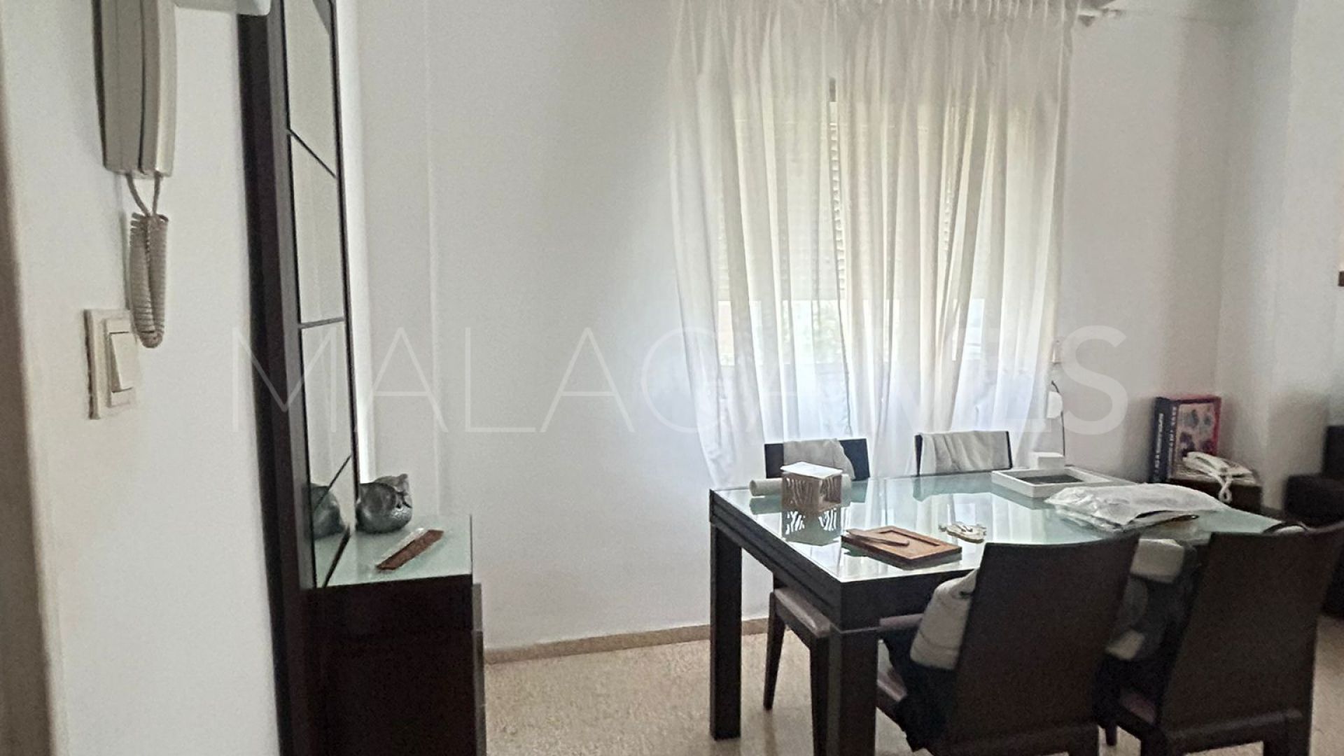 For sale 3 bedrooms apartment in Estepona Centre