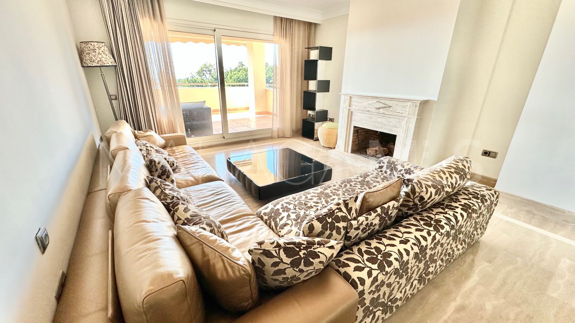 3 bedrooms apartment in Condado de Sierra Blanca for sale