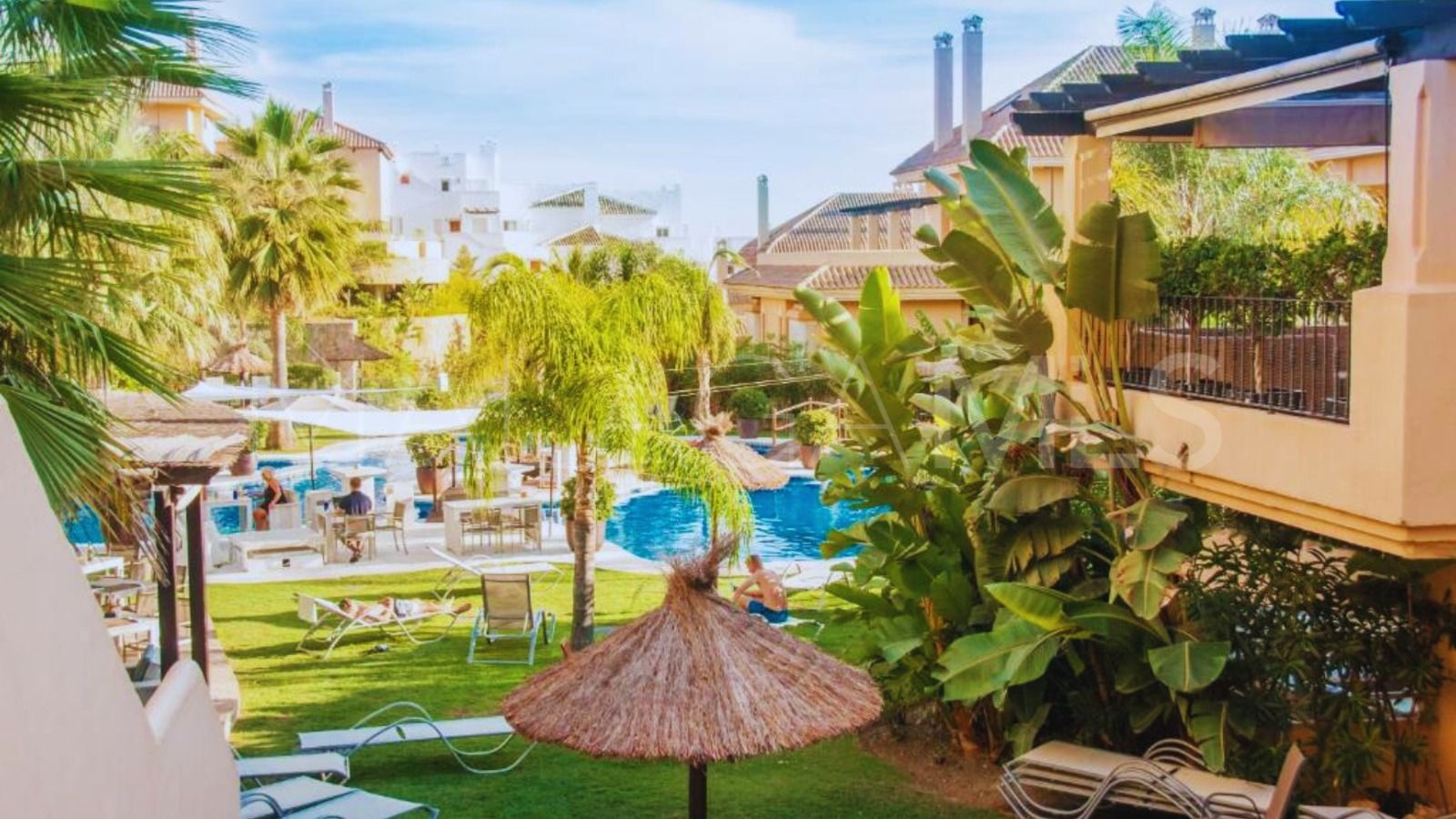 2 bedrooms apartment for sale in Aloha Hill Club