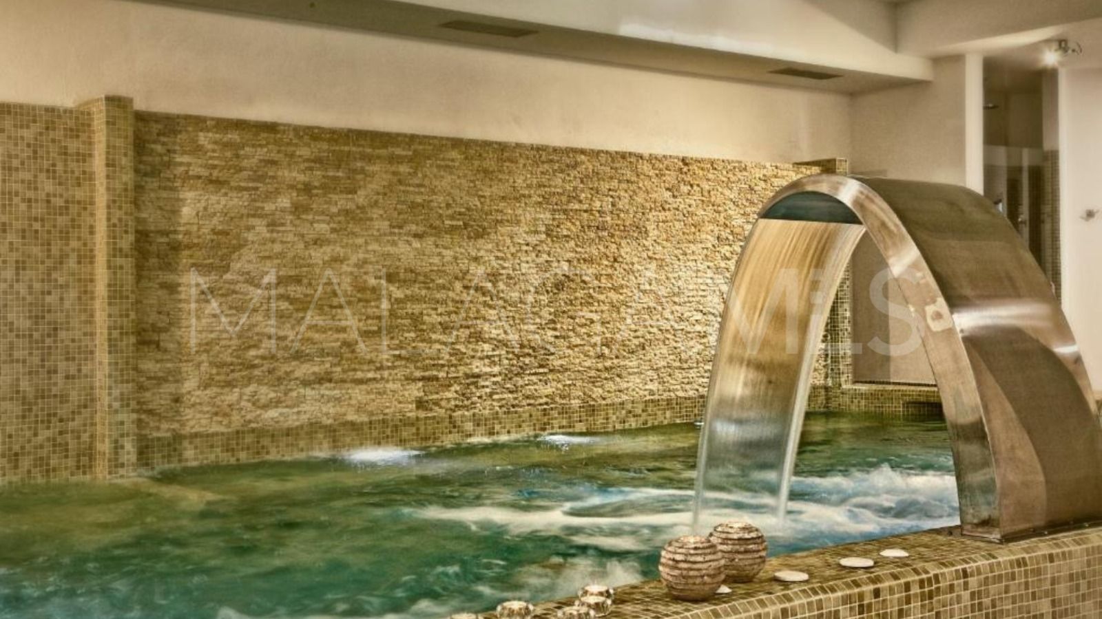 2 bedrooms apartment for sale in Aloha Hill Club