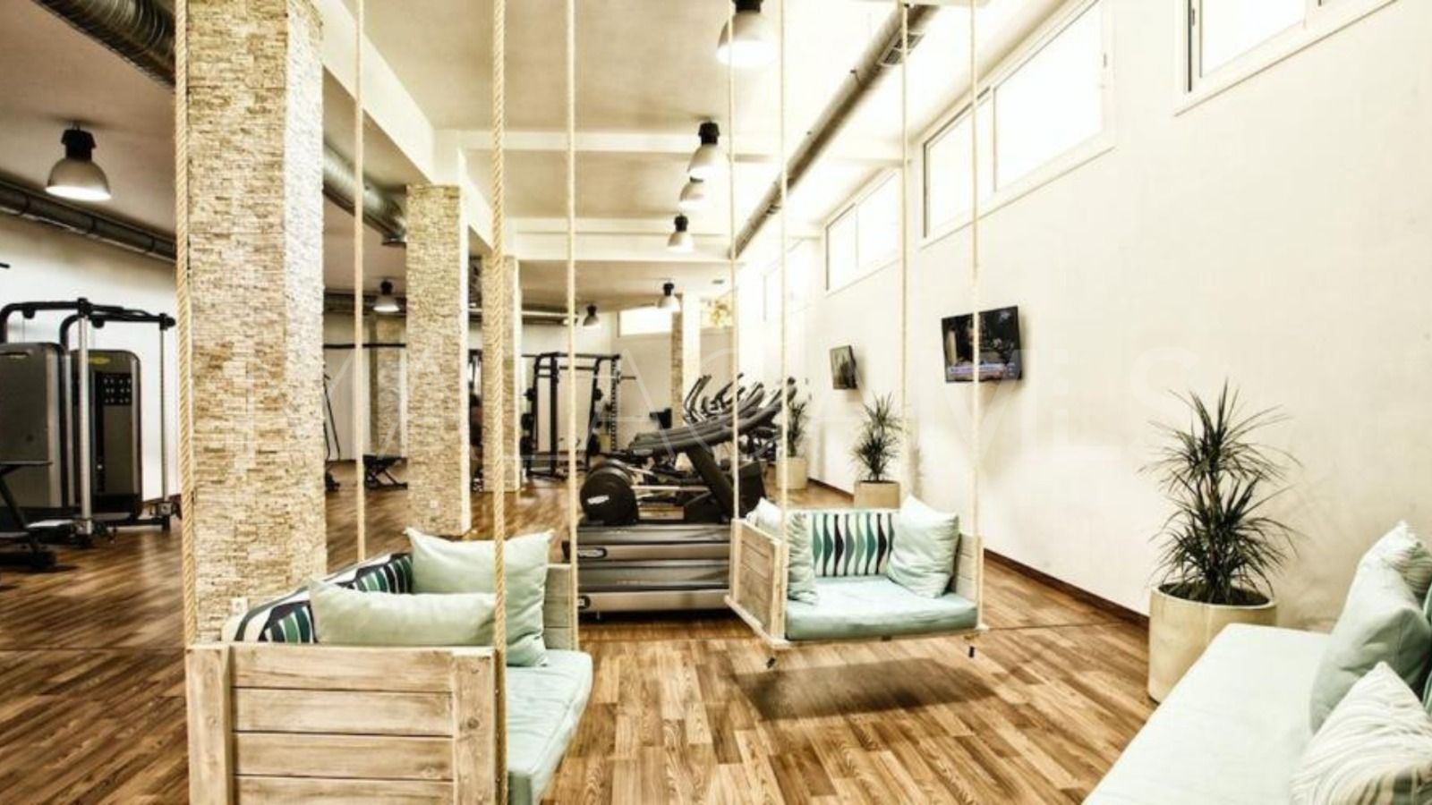 2 bedrooms apartment for sale in Aloha Hill Club