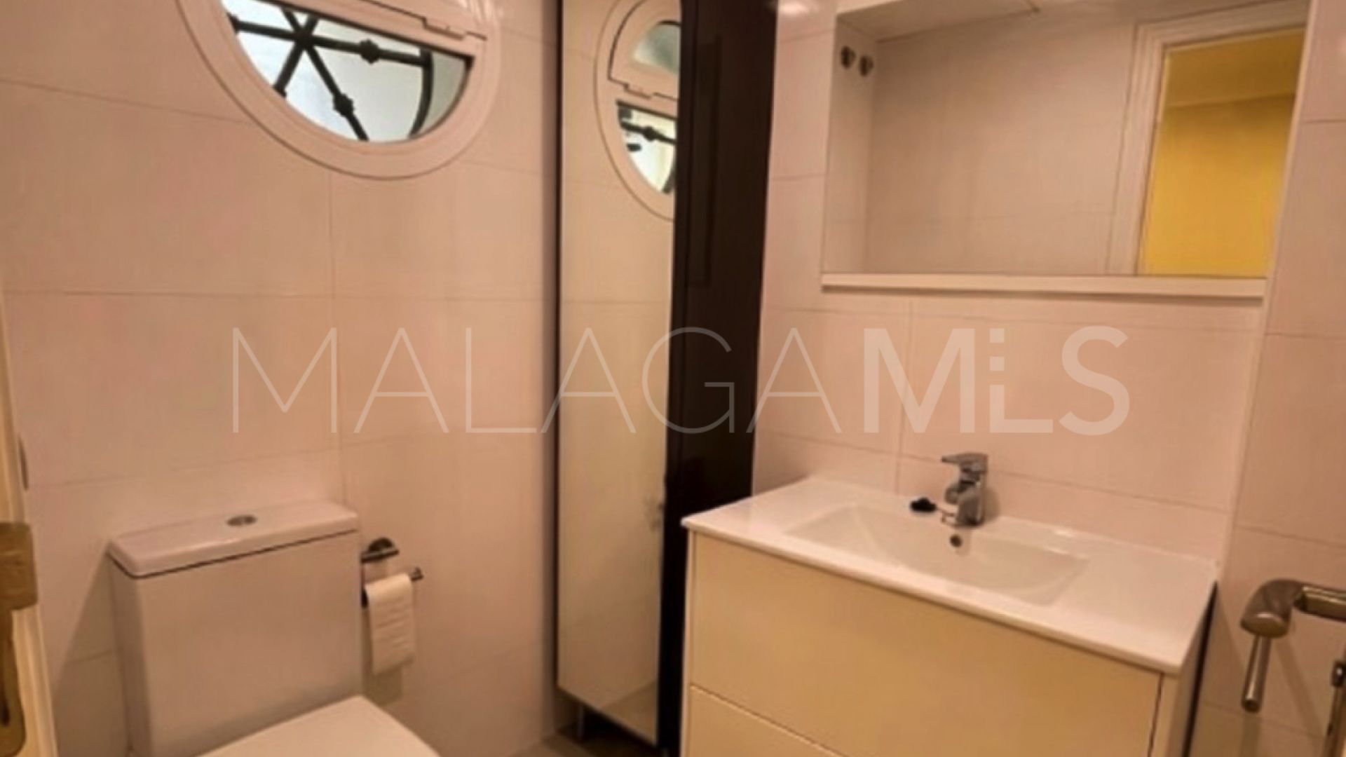 Marbella Ciudad, adosado for sale with 4 bedrooms