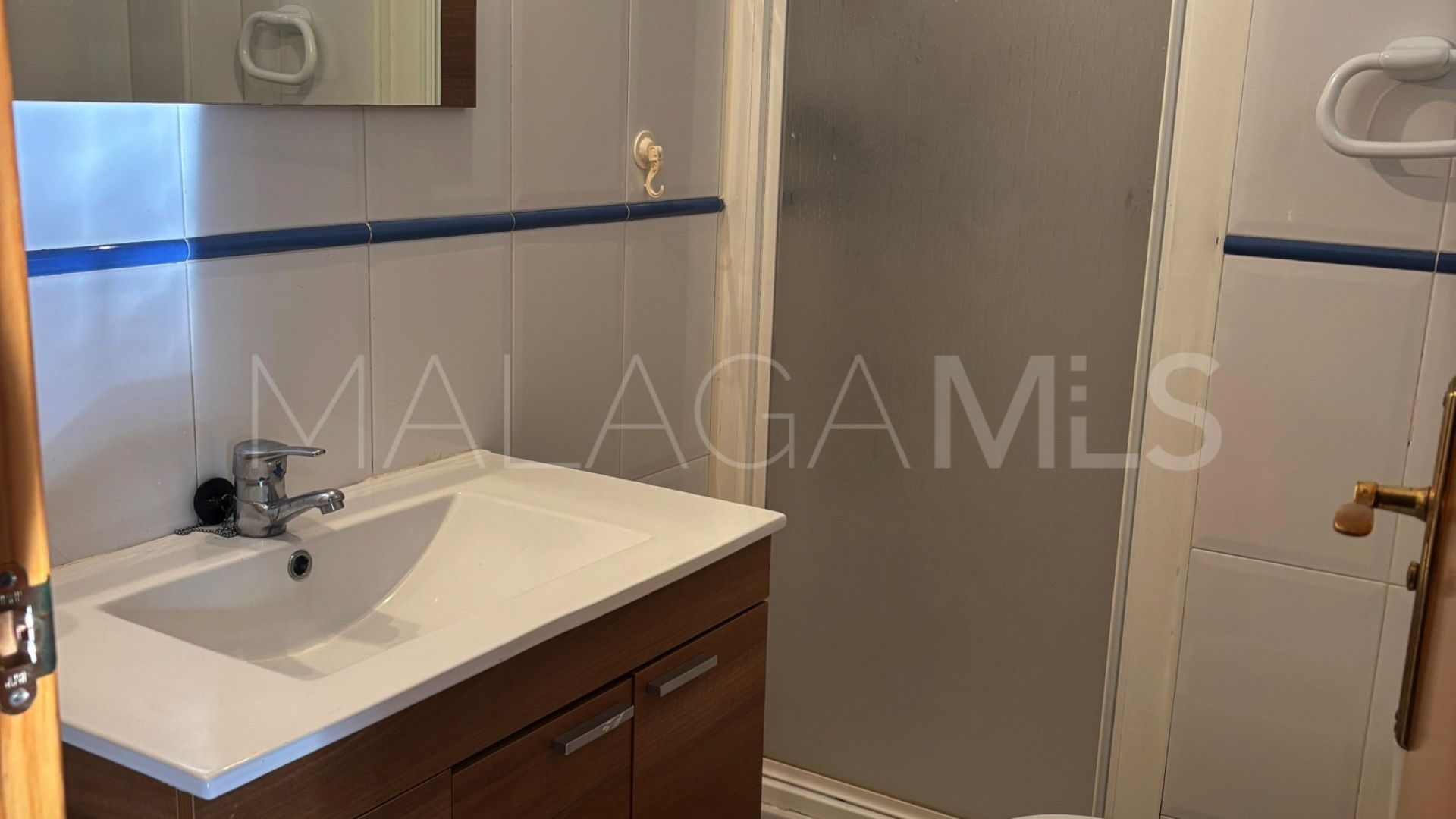 Buy apartamento planta baja in Estepona Centro with 2 bedrooms