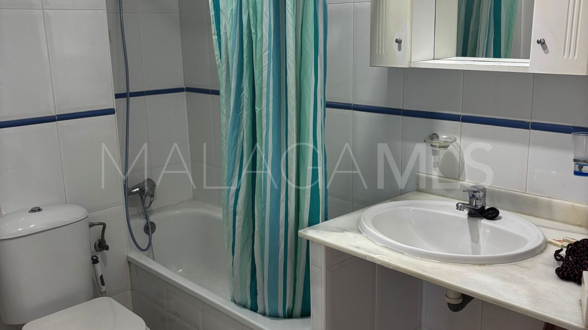 Buy apartamento planta baja in Estepona Centro with 2 bedrooms