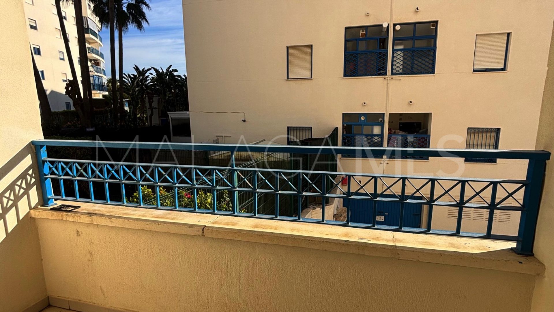 Buy apartamento planta baja in Estepona Centro with 2 bedrooms