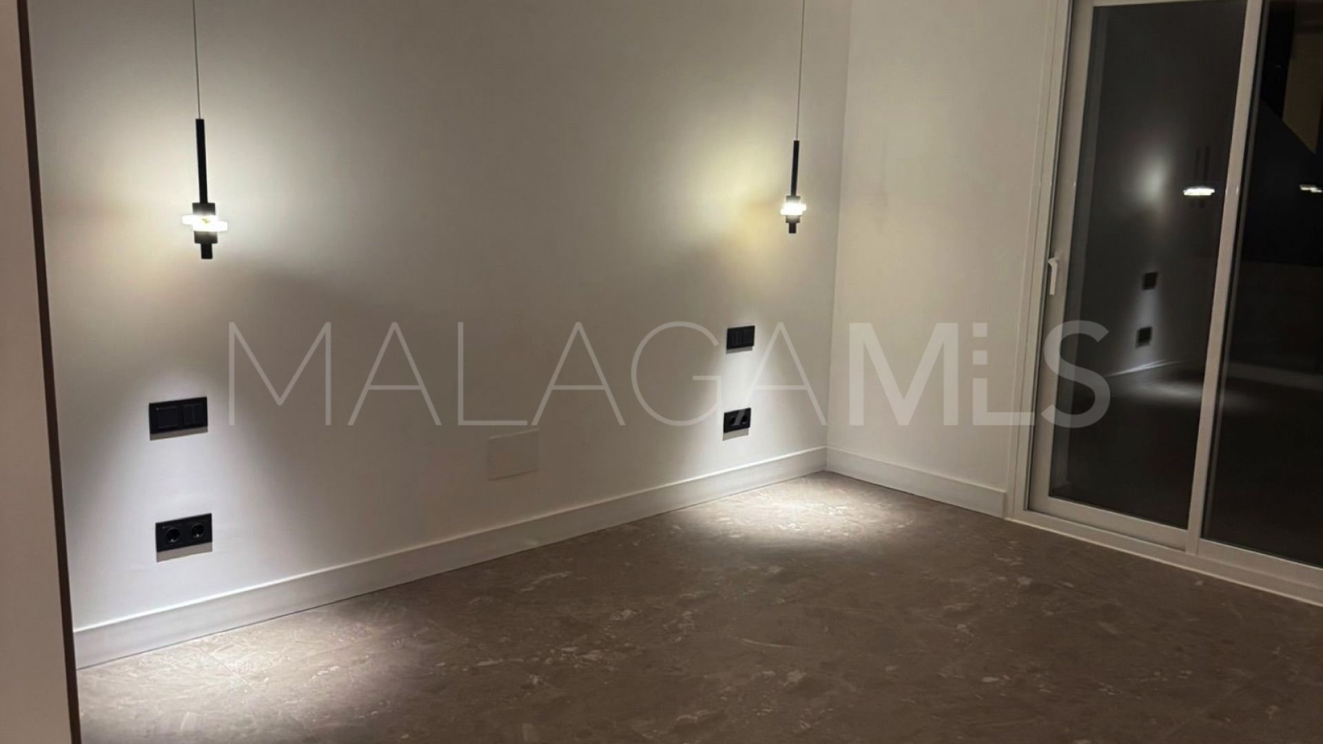Se vende apartamento in Aloha de 3 bedrooms