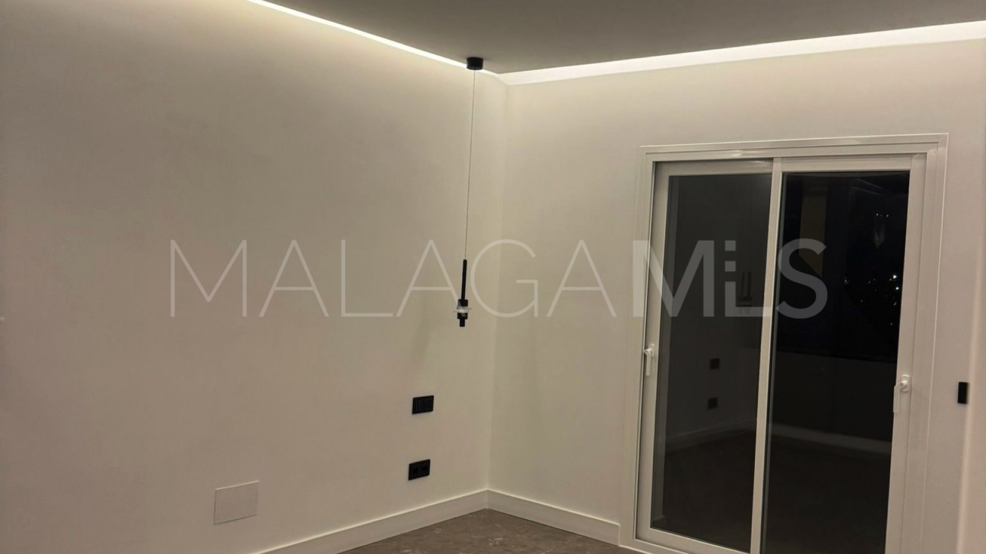 Se vende apartamento in Aloha de 3 bedrooms