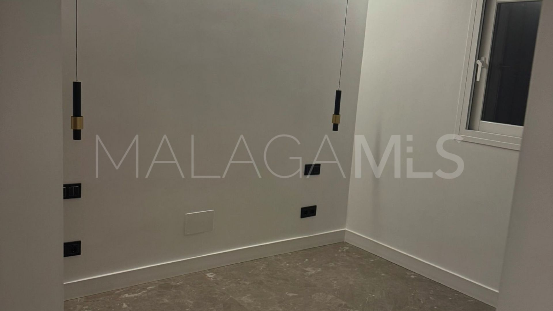 Se vende apartamento in Aloha de 3 bedrooms