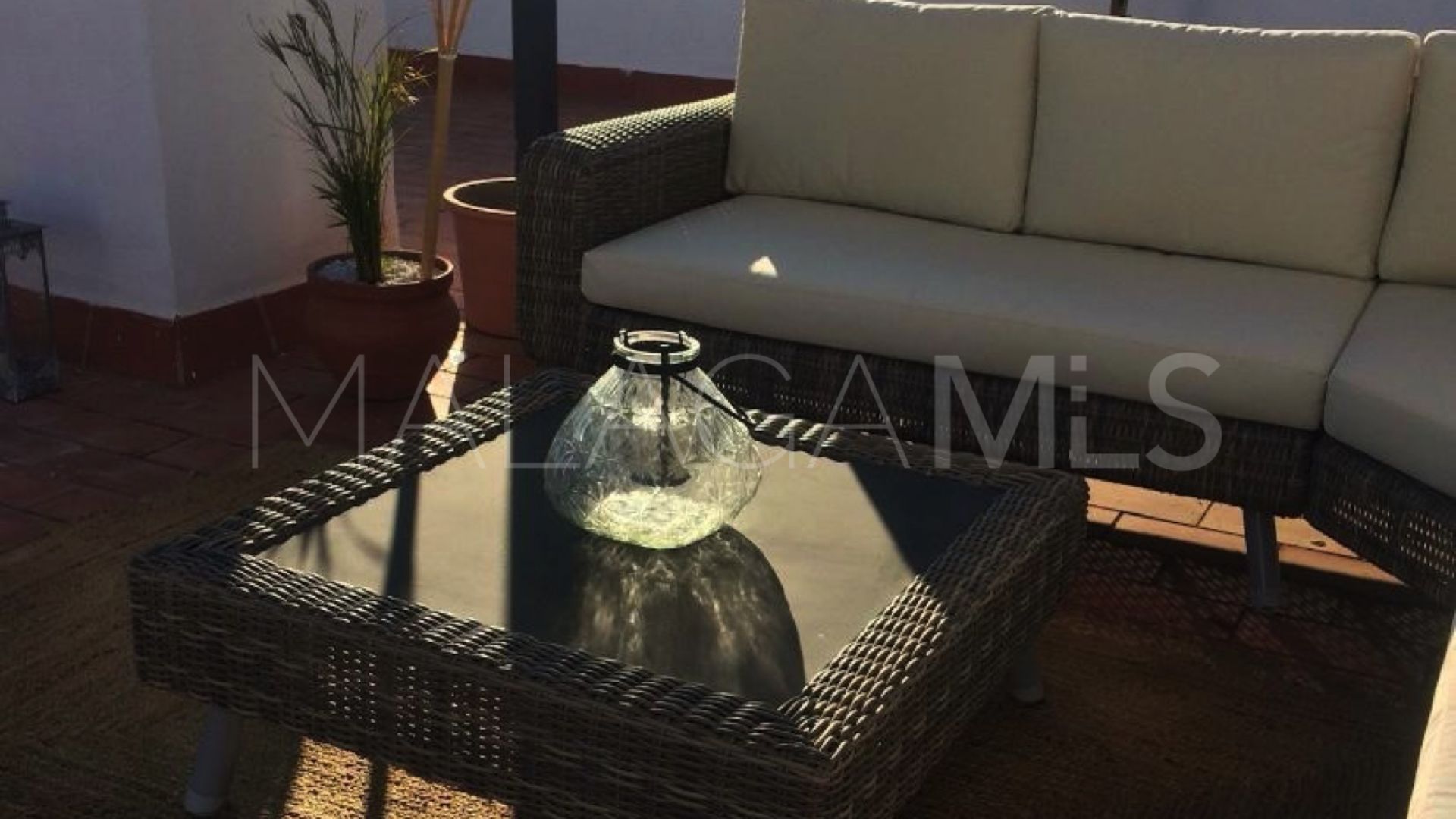 For sale duplex penthouse in Estepona Golf