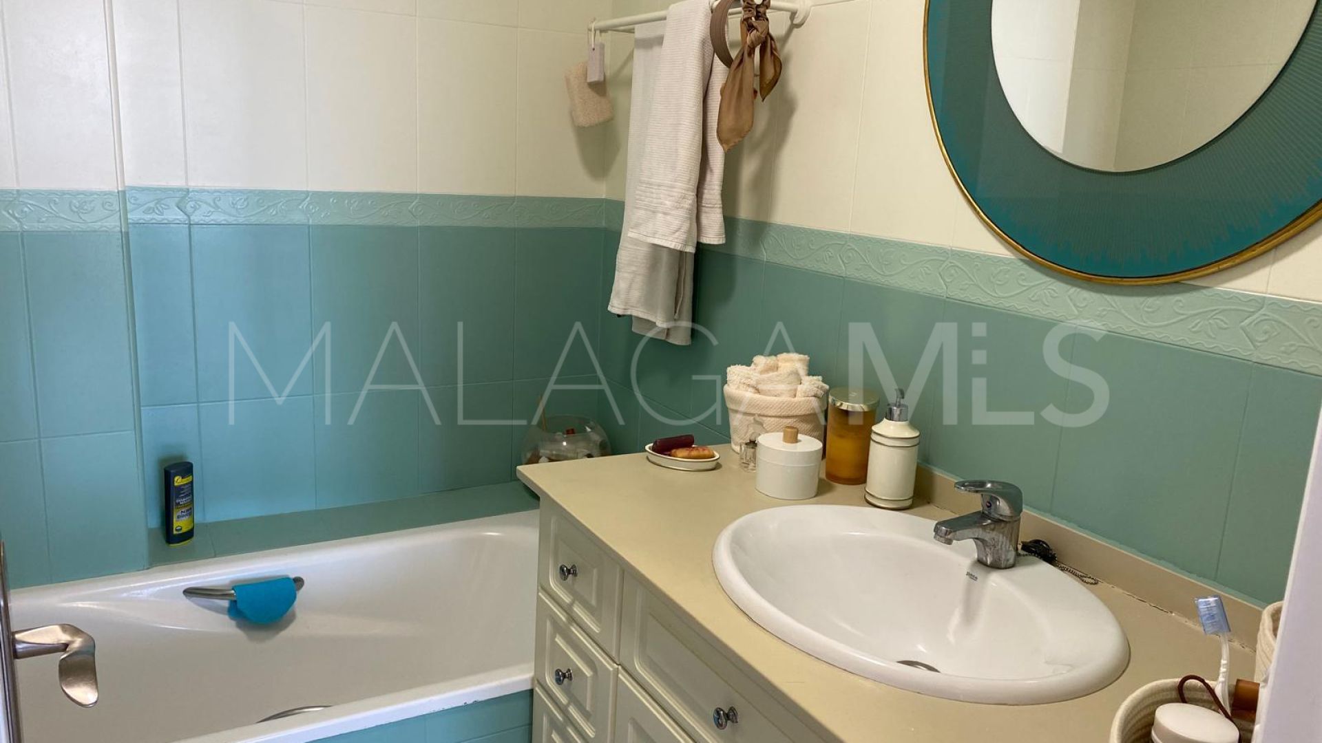 For sale duplex penthouse in Estepona Golf