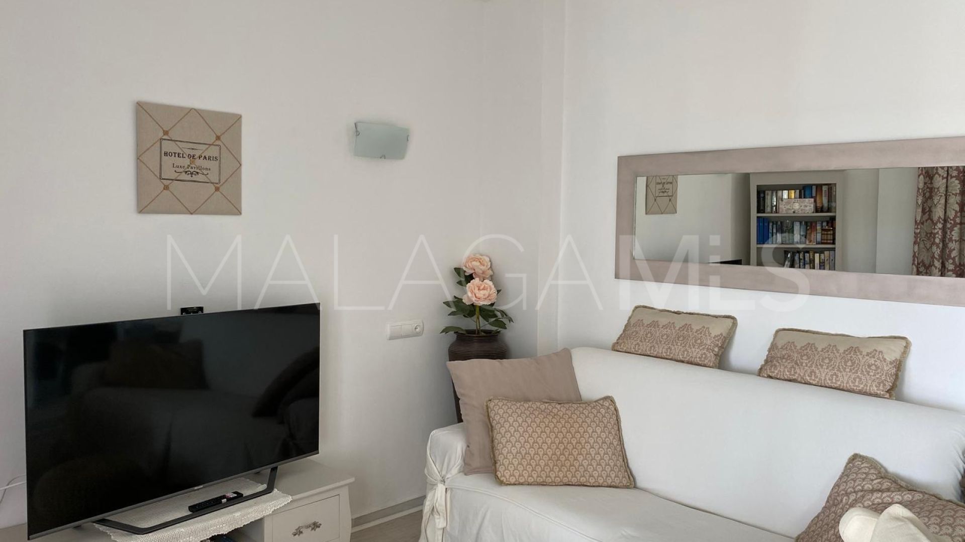 For sale duplex penthouse in Estepona Golf