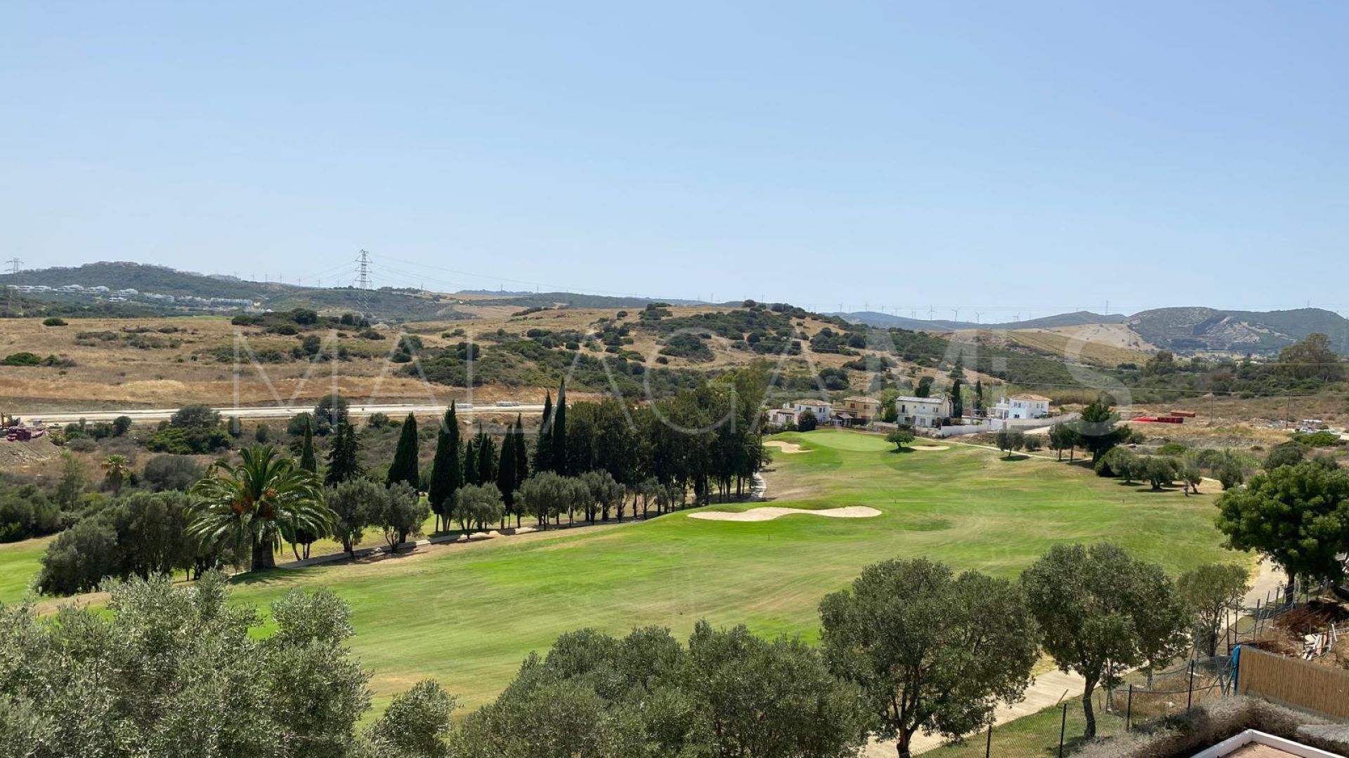 For sale duplex penthouse in Estepona Golf