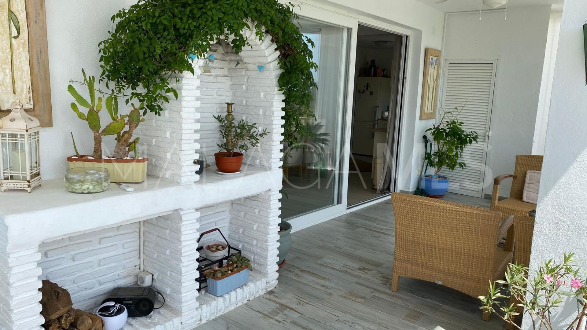 For sale duplex penthouse in Estepona Golf