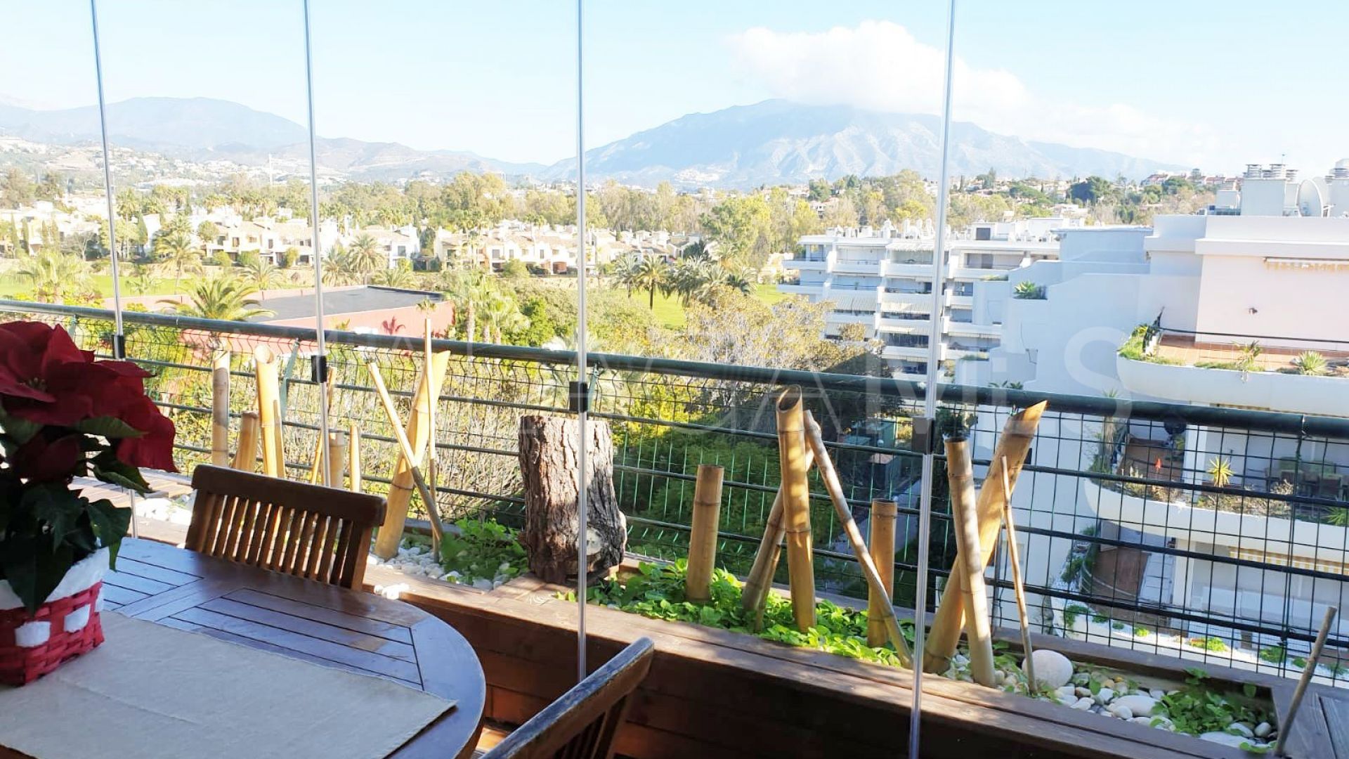 2 bedrooms penthouse in Campos de Guadalmina for sale