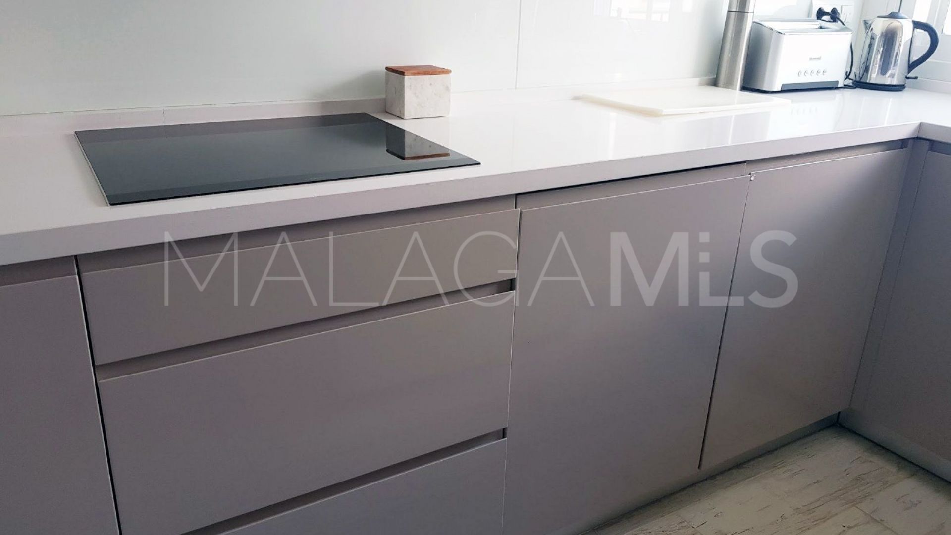 2 bedrooms penthouse in Campos de Guadalmina for sale