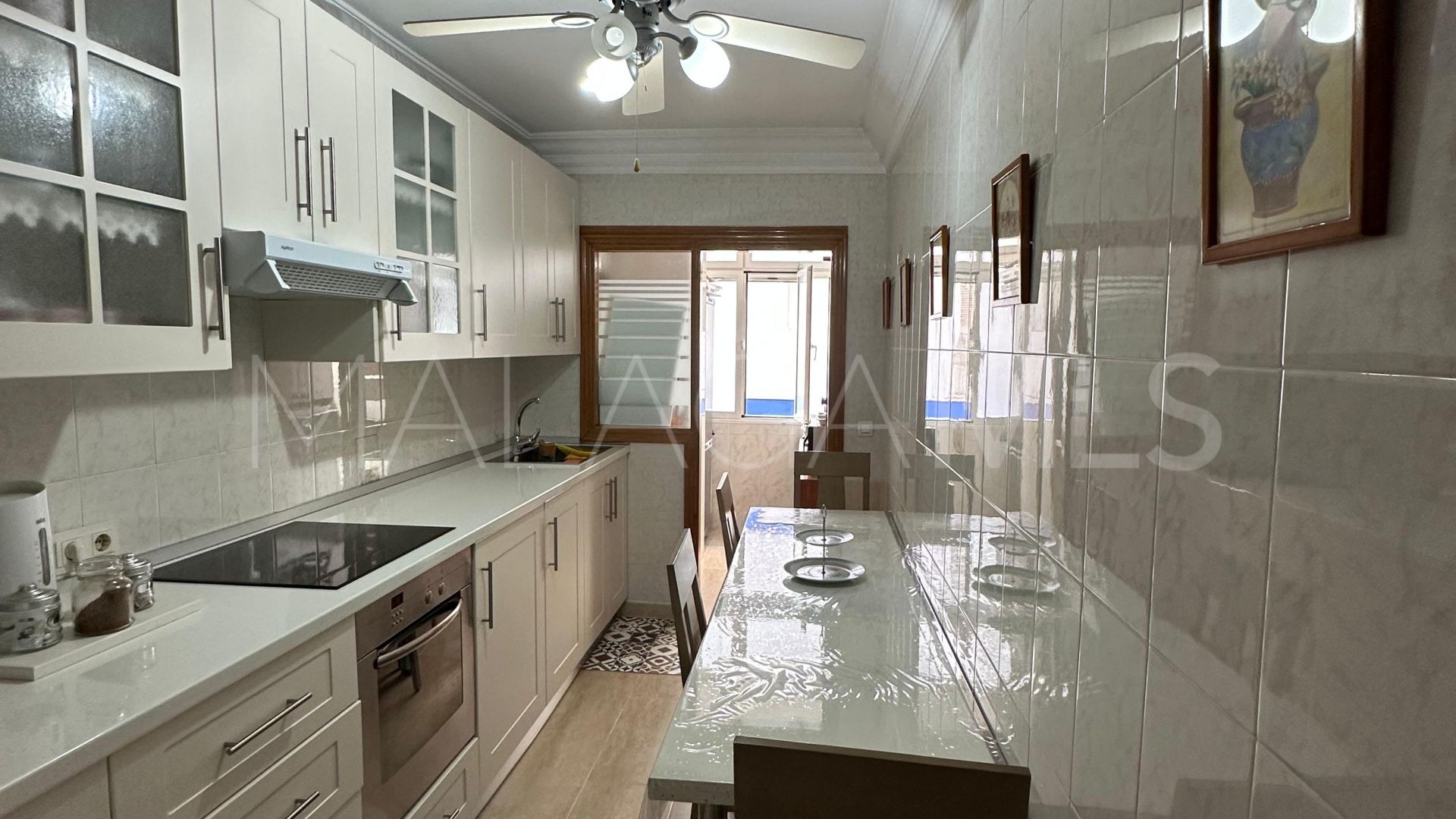 3 bedrooms Estepona Centre apartment for sale